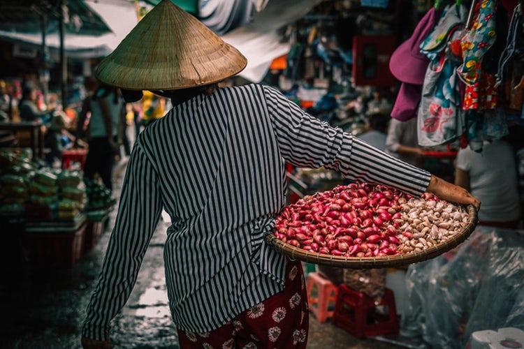 Jour 02 : Hanoi avec ses habitants : musée, pagode et marché coloré !